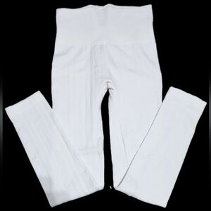 Women's Cream Leggings